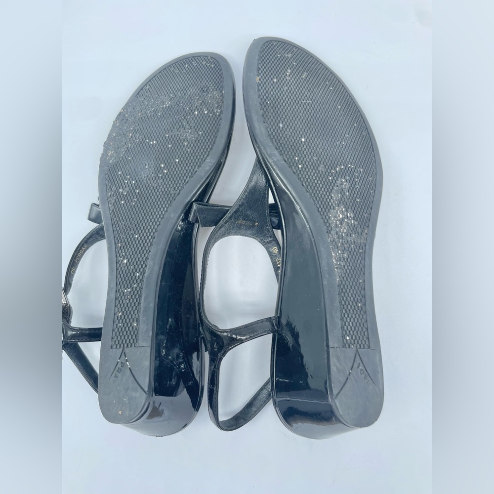 Prada Black Patent leather bow tie logo low heel wedge EU 40
Never worn. - Picture 9 of 12